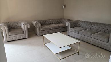 Divani chesterfield