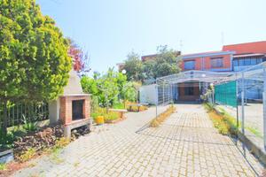 VILLA A SCHIERA A CAMPOMARINO