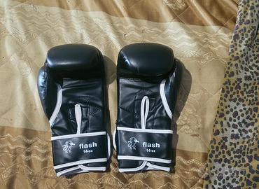 guantoni boxe leone