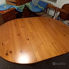 Tavolo rotondo in legno allungabile