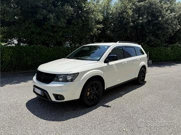 FIAT FREEMONT BLACK CODE