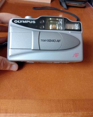 Macchina fotografica con rullino