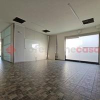 Negozio Arona [443ACG]