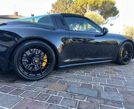 Porsche 911 targa 4 Gts