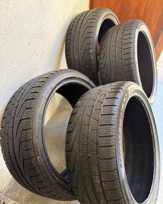 Pneumatici invernali 245/35 R19 Pirelli Sottozero