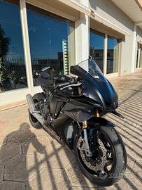 YAMAHA YZF R1 RACE