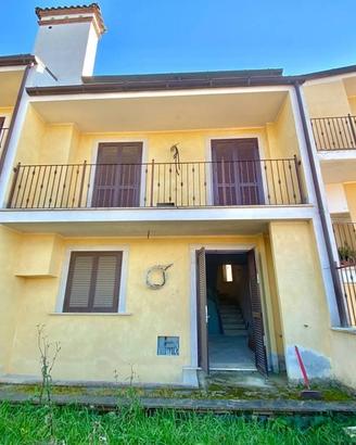 Villetta a schiera di 180 m² con 5 locali a Cave