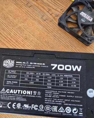 Alimentatore CoolerMaster 700w
