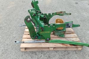 sollevatore anteriore e PTO per trattore John Deer