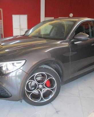 A.R.Stelvio 2.2 Turbodiesel 190 CV AT8 RWD Sprint 