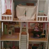 casa della barbi/bambole 