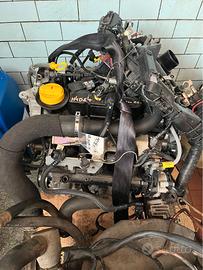 motore sandero sigla H4DE4  3 CILINDRI TB