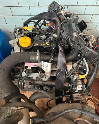 motore sandero sigla H4DE4  3 CILINDRI TB