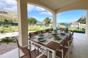 VILLA SINGOLA A CASTELLAMMARE DEL GOLFO