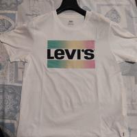 t-shirt levis