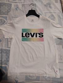 t-shirt levis