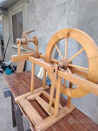 FILATOIO A PEDALE IN LEGNO