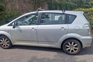 Toyota corolla verso permuta