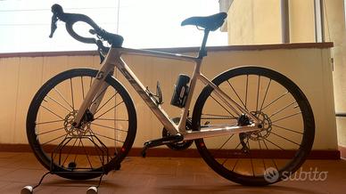 Bici strada Scott Addict 30
