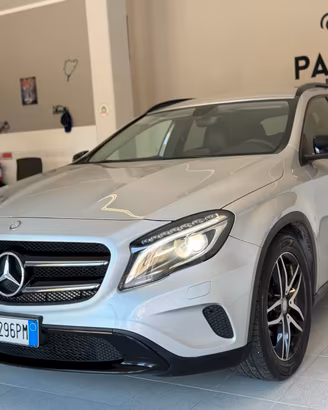 Mercedes-Benz GLA 200 d CDI PREMIUM AUTOMATICA PRO