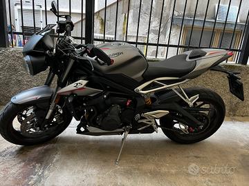 triumph street rs 765 