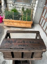 Vecchia Cassa in legno porta bottiglie