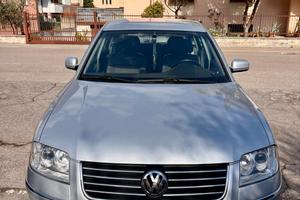 Volkswagen Passat 1900 HIGHLINE