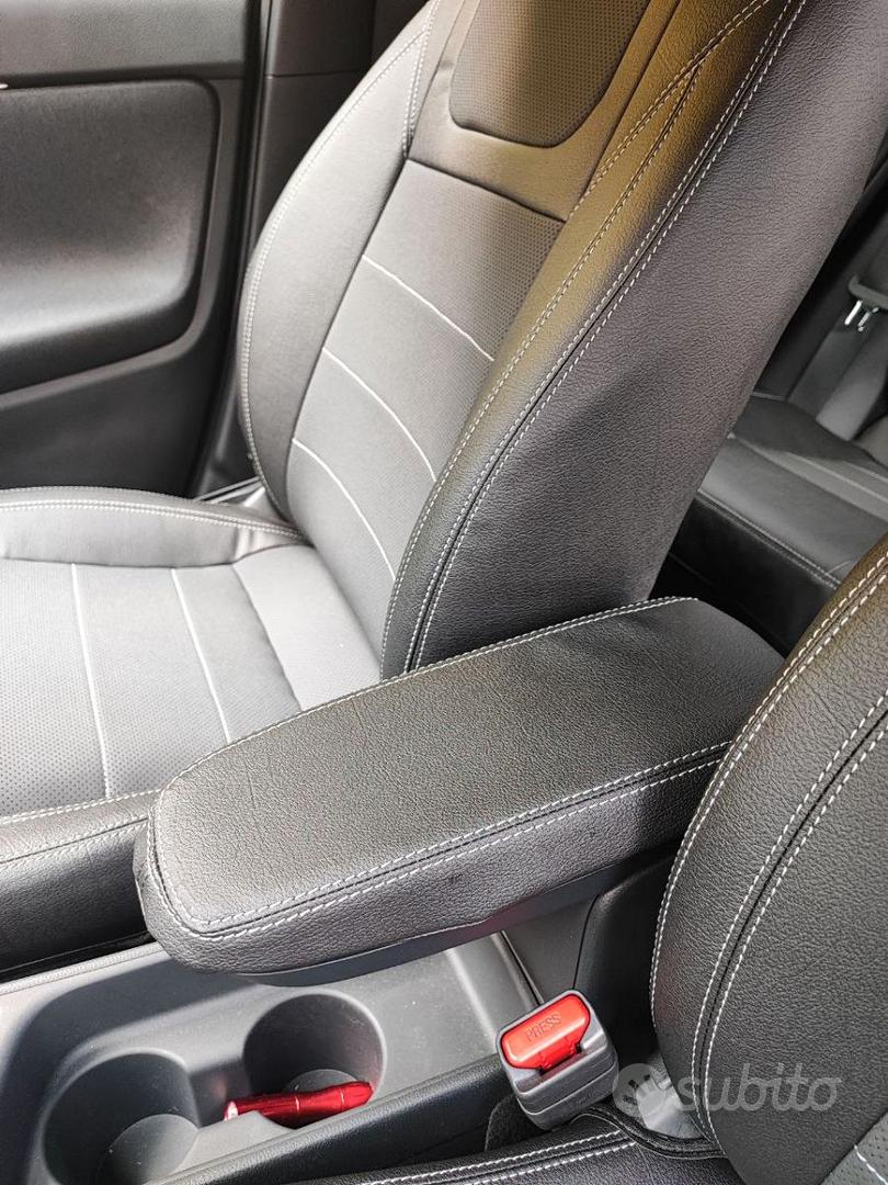Set Coprisedili In Pelle PU Per Toyota Yaris Cross Hybrid (2021-2026) – 5 Pezzi, Compatibili Airbag, Impermeabili, Traspiranti, Facili Da Montare