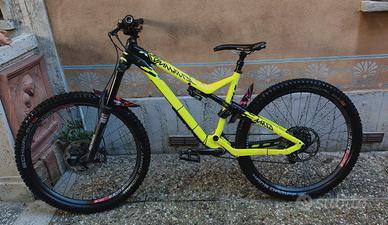 Commencal meta v4