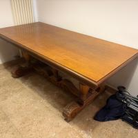 Tavolo in legno massello