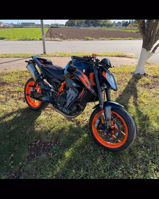 KTM Duke 890 R 2023