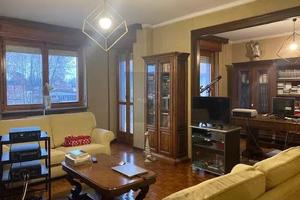 Appartamento di ampia metratura con terrazzo