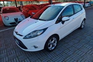 Ford Fiesta 1.4 BENZ/ GPL DI SERIE
