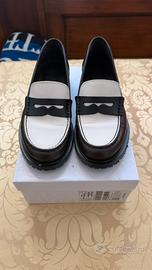 Mocassini donna bicolore nero/bianco Intrend tg36