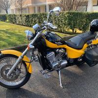 Moto Honda Shadow 600 cc