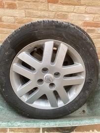 CERCHI IN LEGA ORIGINALI + GOMME YARIS 2008