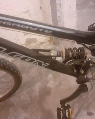 bicicletta montainbike MTB FULL SUSPENSION