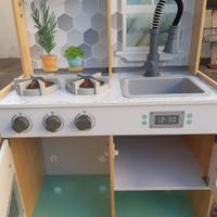 Cucina in legno per bambini