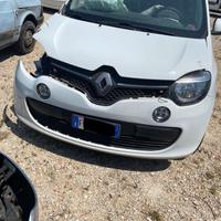 Renault TWINGO benz dal 2015 in poi per ricambi