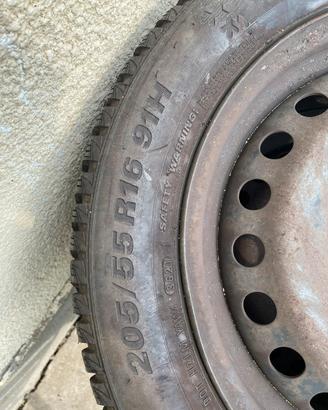 Gomme invernali Kuhmo 255 55 R16