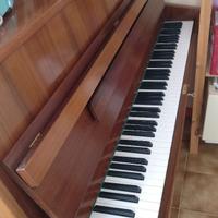 Pianoforte Verticale in Legno