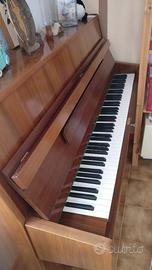 Pianoforte Verticale in Legno