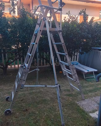 scala aluminio con piattaforma per lavoro