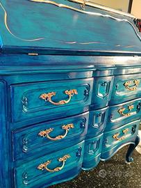 Trumeau/cassettiera blu petrolio.