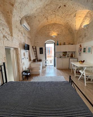 Delizioso monolocale, con terrazza, zona ottocento