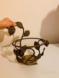 Portavaso in ferro battuto