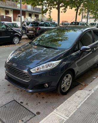 Ford Fiesta 1.5 TDCi 75CV 5 porte Titanium