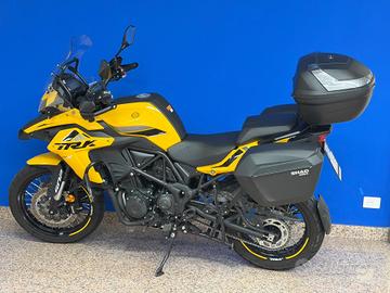 Benelli TRK 502 X 2024 con TRIS DI VALIGIE A SOLI 