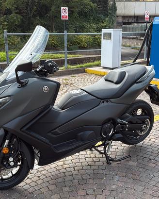 Yamaha T MAX  560