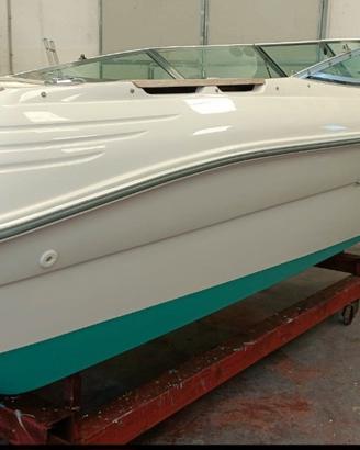 Motoscafo Sea Ray 200